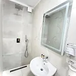 Square 3*
