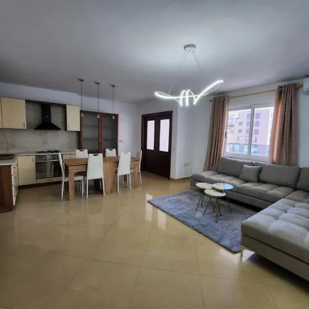 Square Hotell Tirana